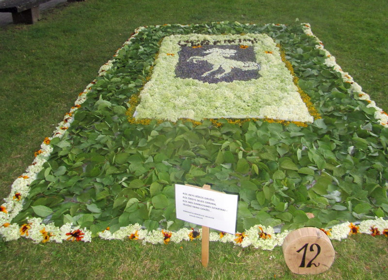 Debeikiečių bendrijos kūrinys "Saulės žirgas".